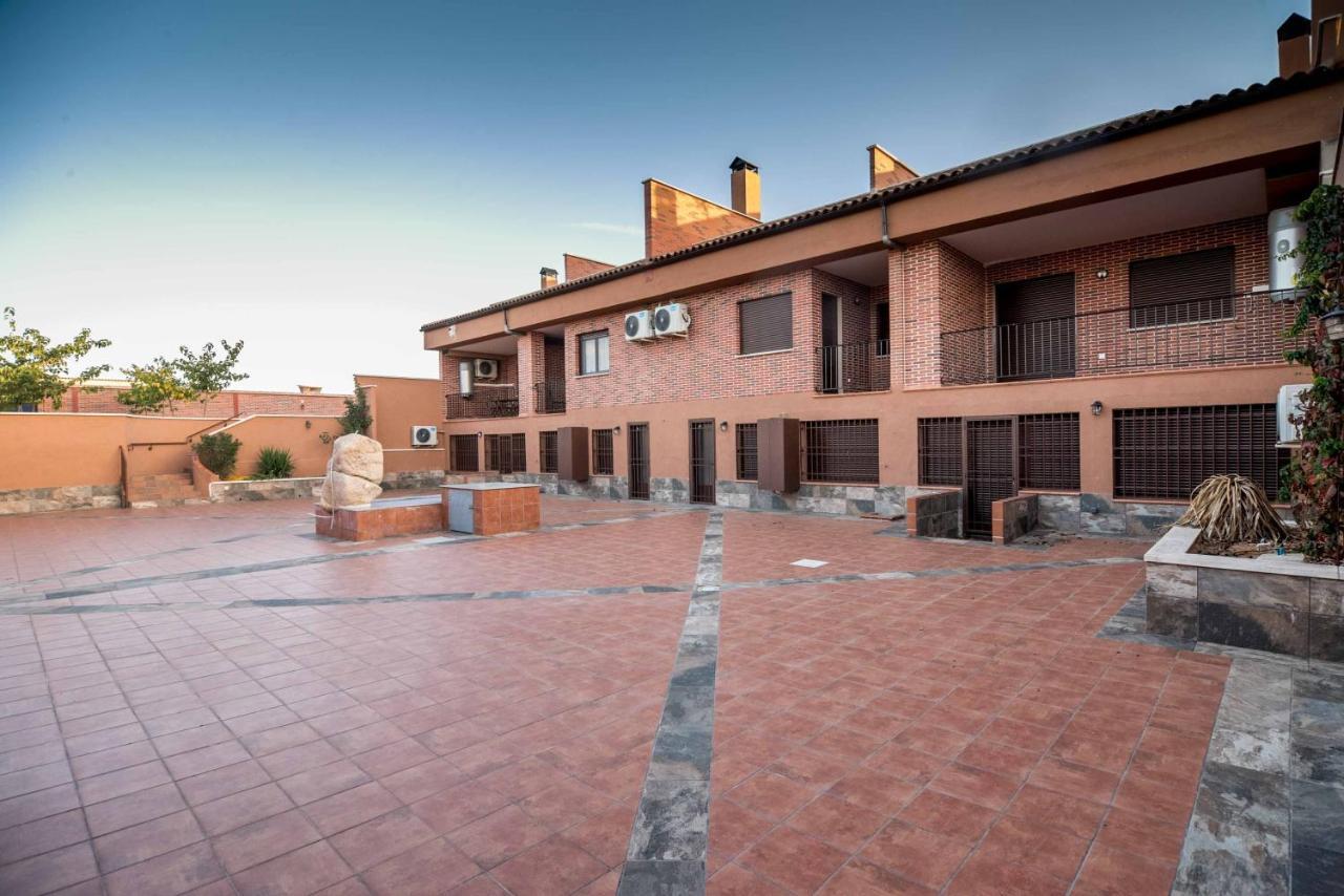 Apartamentos Al Paso De Toledo, Puy Du Fou A 10Km Burguillos de Toledo Esterno foto